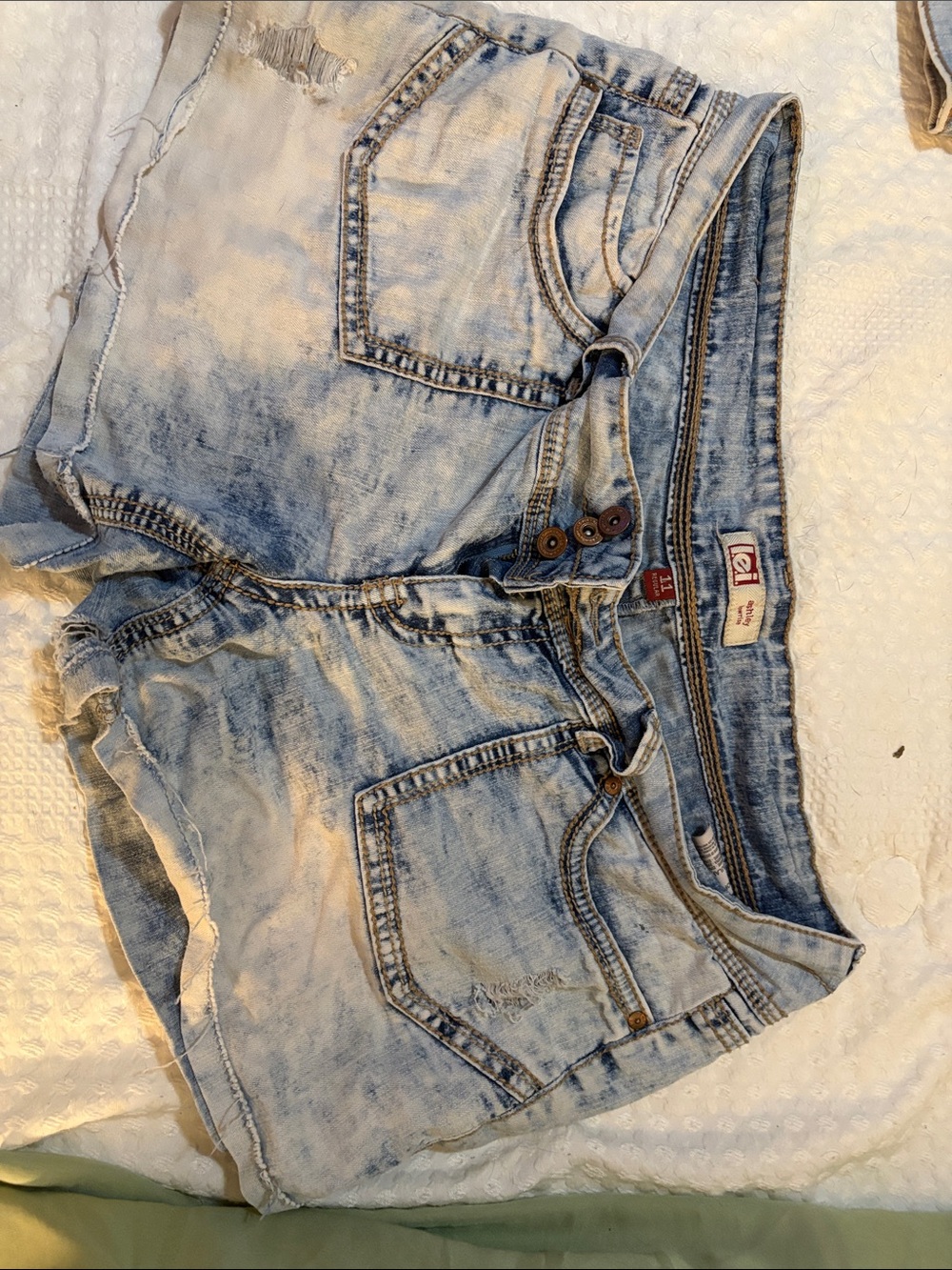 Jeans Subcategory Identification